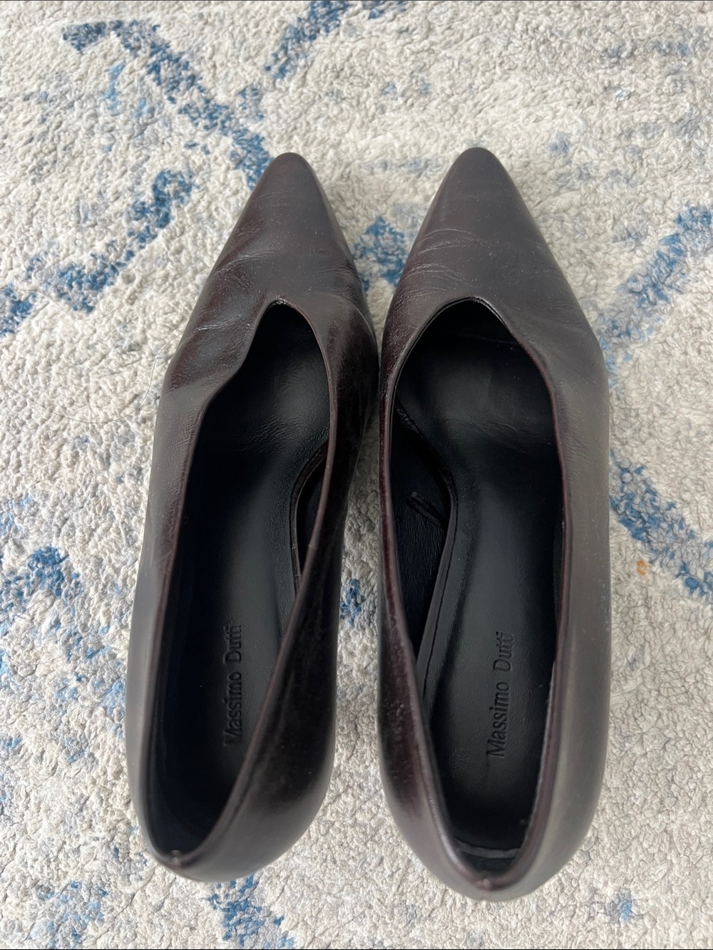 Massimo Dutti Women's Pointed Leather Pumps in Dark Brown